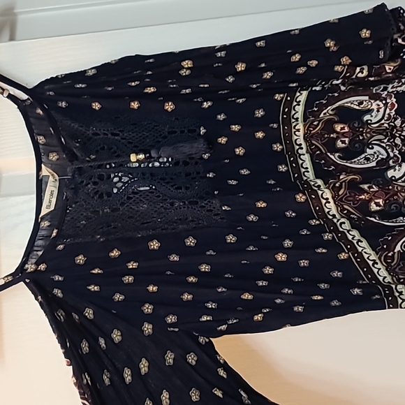 NWT Bluenotes cold shoulder bohemian top - Picture 4 of 7